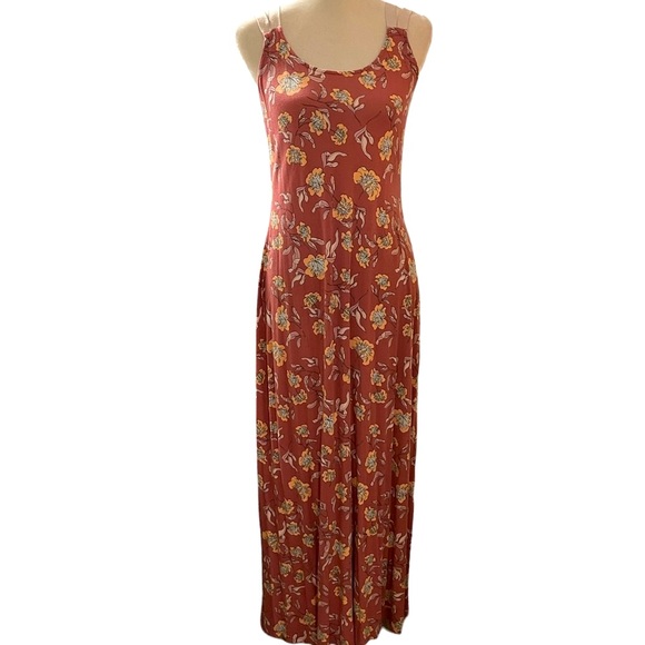 Pink Rose Dresses & Skirts - 2x HP❤️ Floral Beachy Maxi Dress